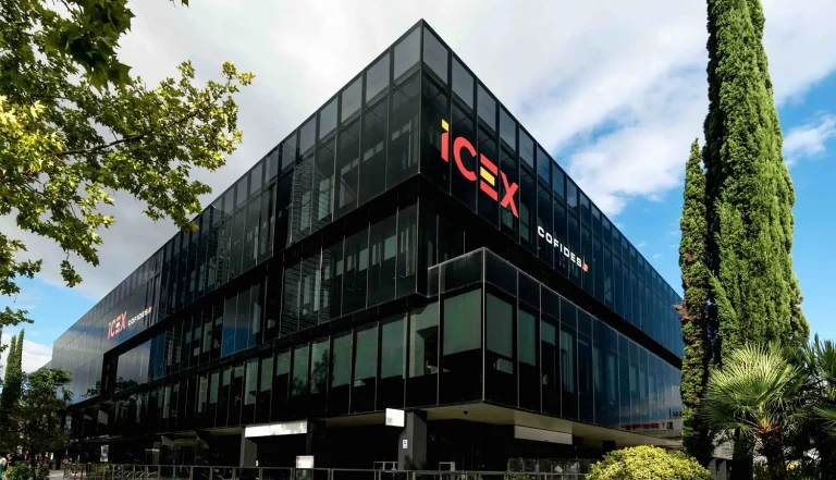 El Libro Blanco del Desarrollo Español de Videojuegos 2024 anuncia su presentación